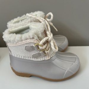 NEW TODDLER SPERRY FUR LINED BOOTS